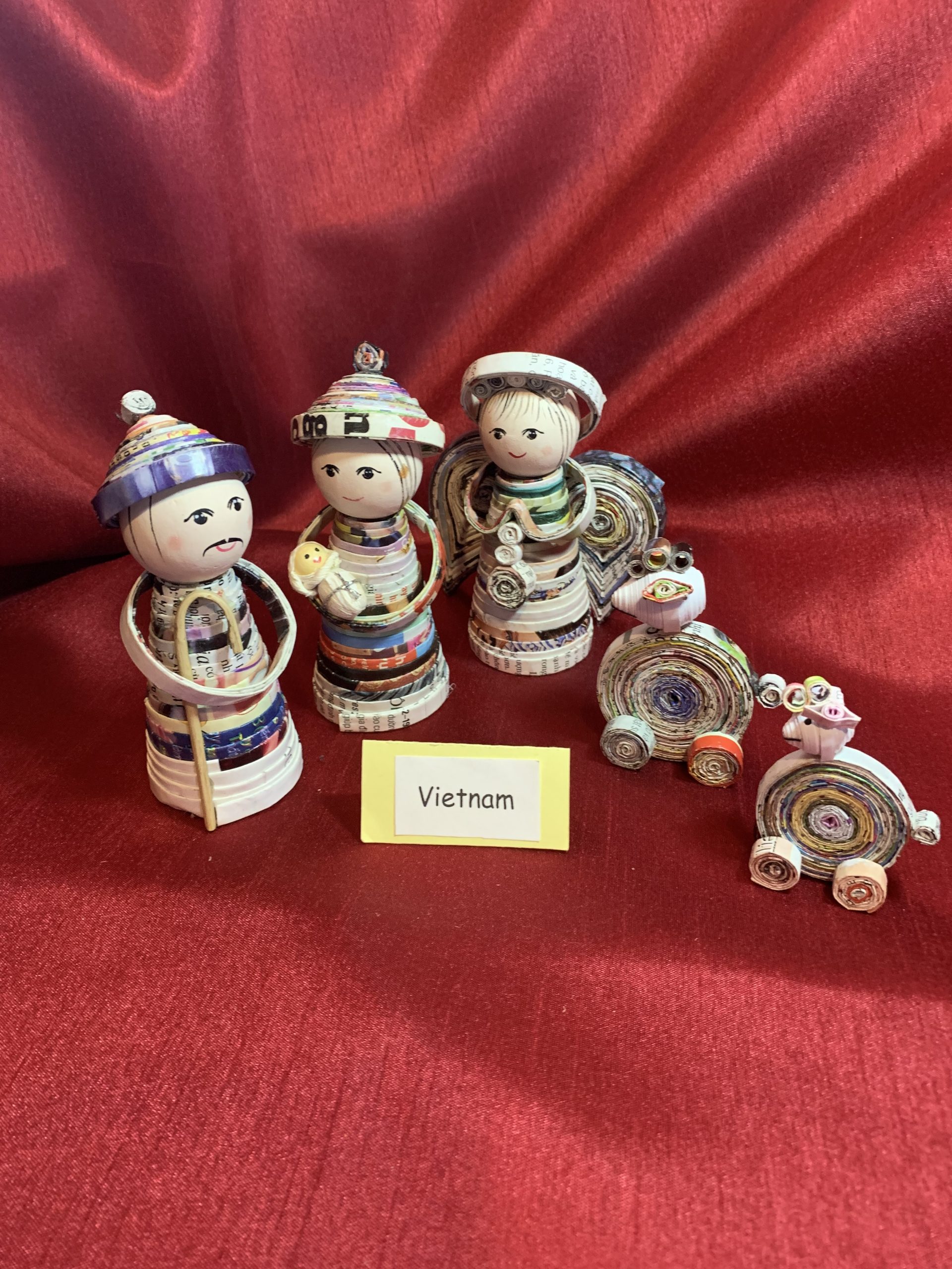 crèche from Vietnam is made from paper