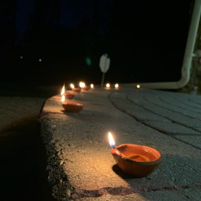 Diyas outside house 2020 Diyas at night in Southern Ontario from related family member of Kirpa’s. Diyas at night in Southern Ontario from related family member of Kirpa’s.